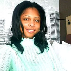 Meet your Posher, Janay